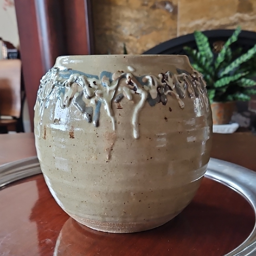 Vintage 1981 Mike Castleberry Signed Studio Art Pottery Drip Glaze Vase